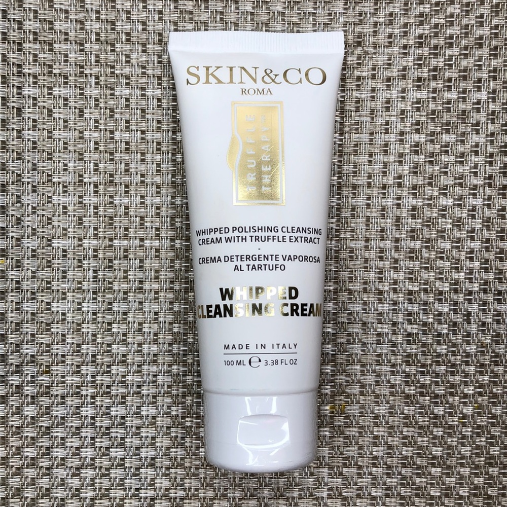 SKIN & CO whipped cleansing cream